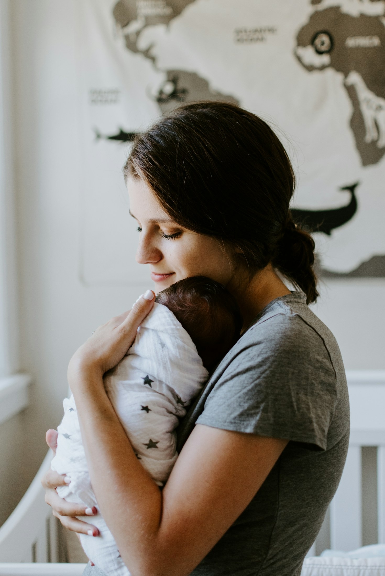 Embracing the Minimalist Motherhood Lifestyle